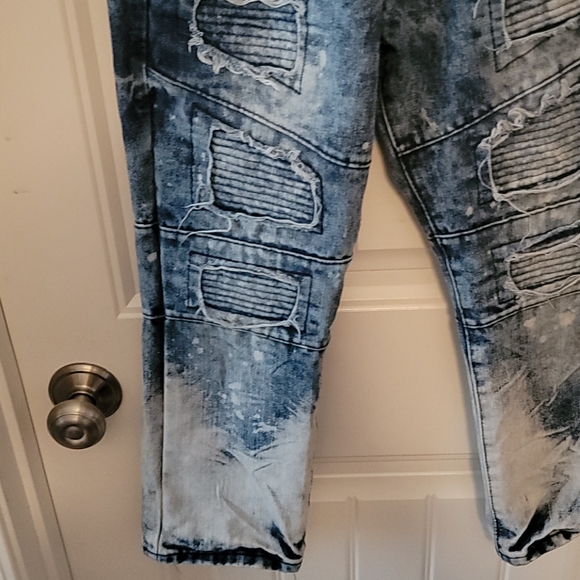 🍎📚Jeans bundle - Picture 6 of 8